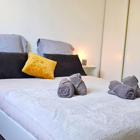 L'orchidee, Proche De La Gare Avec Clim Et Terrasse Apartamento *